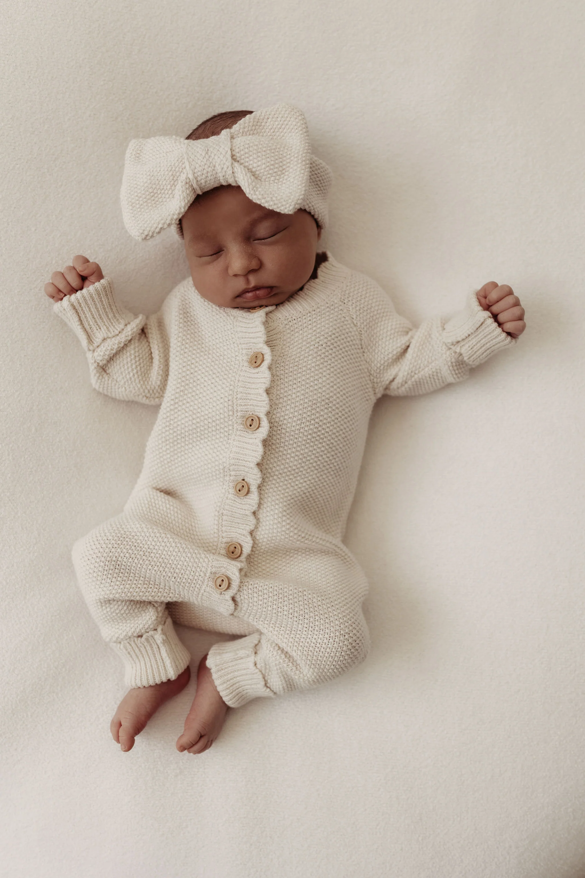 Organic Cotton Moss Stitch Baby Bow Headband - Oat - Image 3