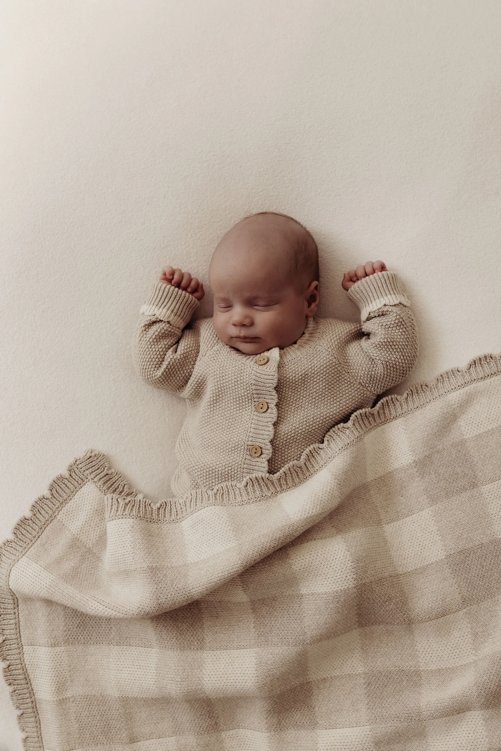 Organic Cotton Gingham Knit Baby Blanket - Pebble/Oat - Image 3