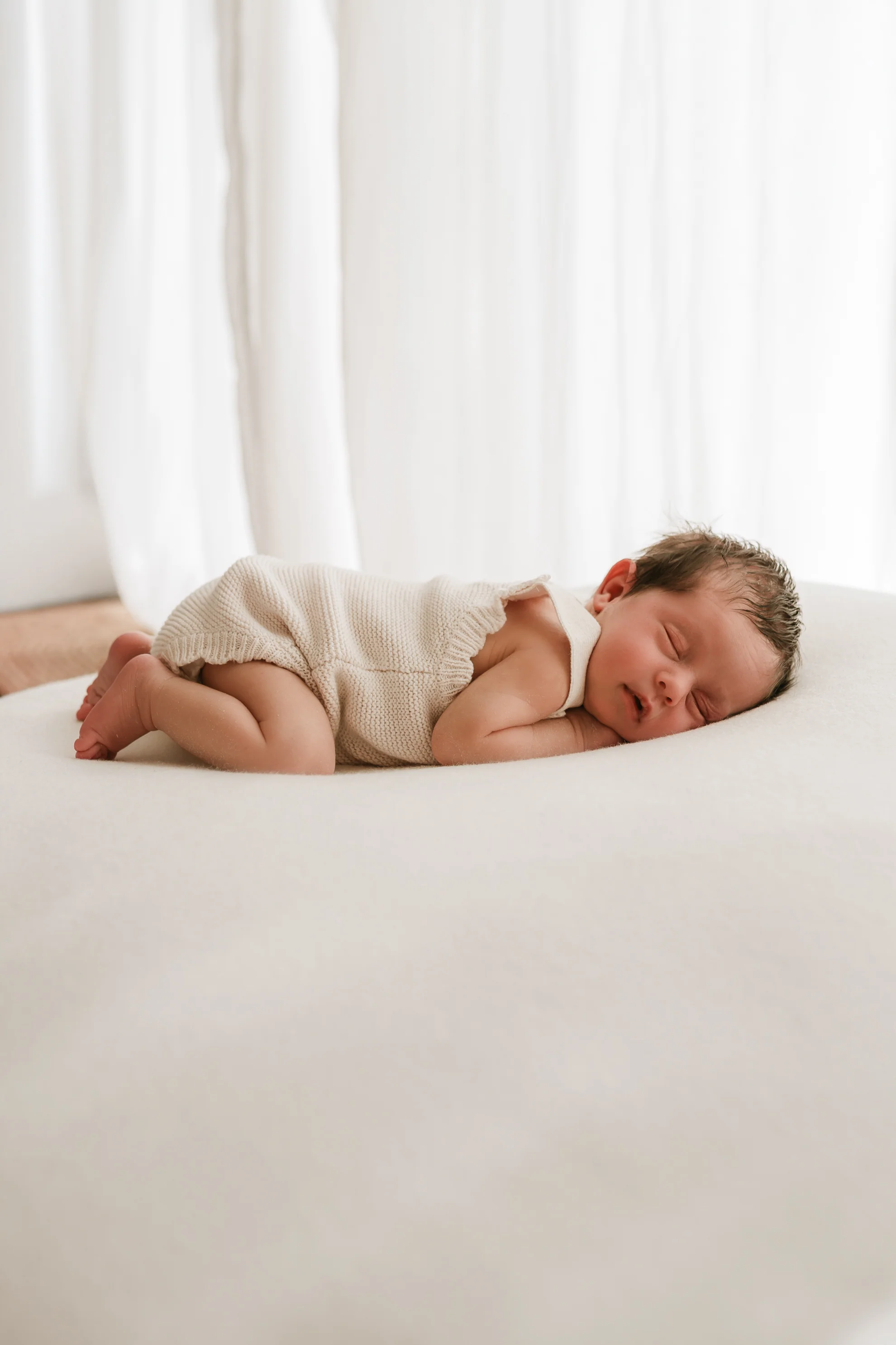 Organic Cotton Newborn Scallop Knit Romper - Oat - Image 3