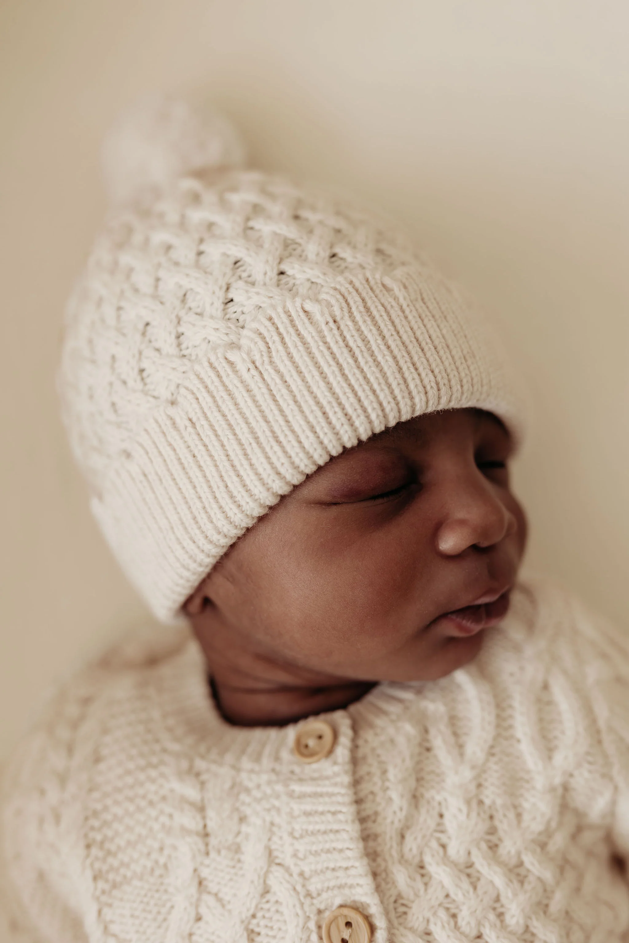 Organic Cotton Cable Knit Baby Hat - Oat - Image 3